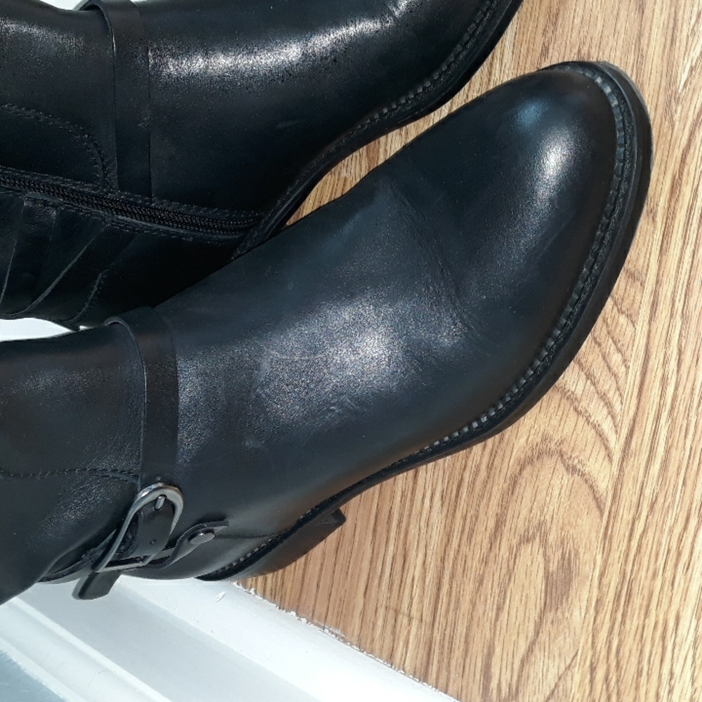 Franco Sarto womens New leather calf boots. Size 7.5